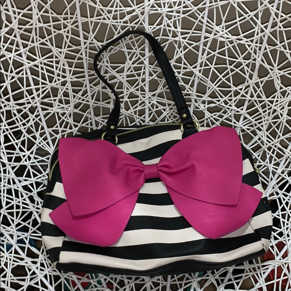 💕🎀Betsey Johnson Bow Purse 👛